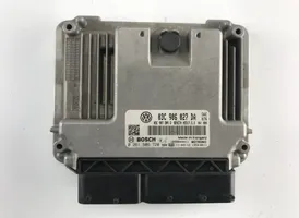 Volkswagen Touran II Calculateur moteur ECU 03C906027DA