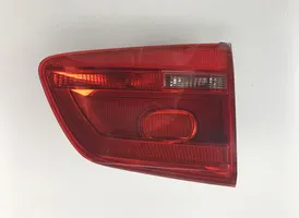 Volkswagen Touran II Takaluukun takavalot 1T0945093