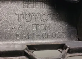 Toyota Corolla Verso E121 Grotelės priekinės 53111-0F020
