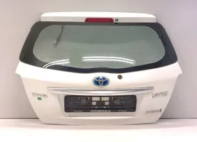 Toyota Yaris Takaluukun/tavaratilan kansi 670050D111
