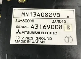 Mitsubishi Grandis Panel klimatyzacji MN134082VB