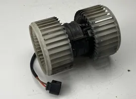 Audi A8 S8 D3 4E Ventola riscaldamento/ventilatore abitacolo 0130111047