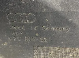 Audi R8 42 Takapuskurin alaosan lista 420807521