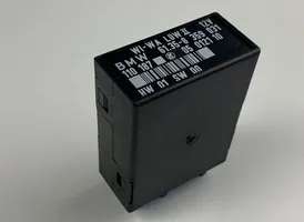 BMW 5 E34 Window wiper relay 8359031