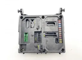 Ford Galaxy Skrzynka bezpieczników / Komplet S110730300G