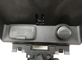 Subaru Levorg Zapalniczka deski rozdzielczej 