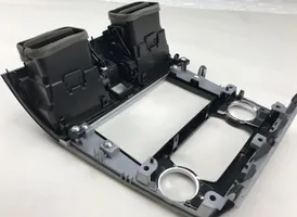 Subaru Levorg Dysze / Kratki środkowego nawiewu deski rozdzielczej 