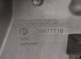 Volvo V70 Scatola del filtro dell’aria 30677718