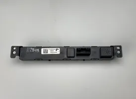 Mitsubishi L200 Przycisk alarmu 8002C293P