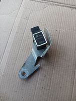 BMW 5 E60 E61 Sensore di livello di altezza della sospensione pneumatica anteriore (usato) 6784694