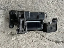 BMW X5 E70 Compresseur / pompe à suspension pneumatique 6775479