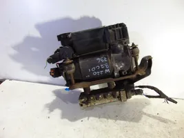 Mercedes-Benz S W220 Air suspension compressor/pump 2203200104