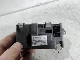 Audi A6 S6 C7 4G Motorino ventola riscaldamento/resistenza ventola 4F0820521A