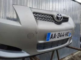 Toyota Auris 150 Etupuskuri 