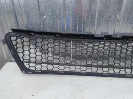 Dacia Sandero Front grill 8200735103