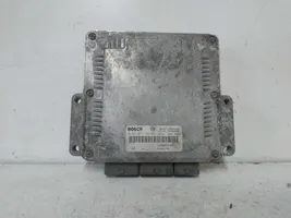 Renault Laguna II Komputer / Sterownik ECU silnika 8200085386