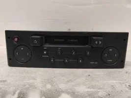 Renault Clio II Radio/CD/DVD/GPS head unit 8200057673