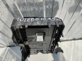 Seat Toledo III (5P) Podstawa / Obudowa akumulatora 1K0915333