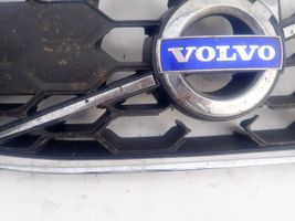 Volvo XC70 Grotelės viršutinės 