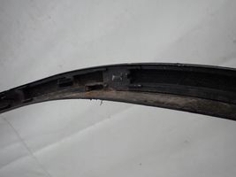 Volkswagen Touareg II Listwa błotnika przedniego 7P6853718C