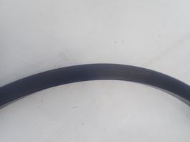 Volkswagen Touareg II Rivestimento passaruota anteriore 7P6853717