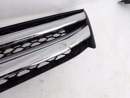 Mitsubishi Eclipse Cross Grille calandre supérieure de pare-chocs avant 7450B072