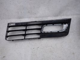 Audi A8 S8 D3 4E Mascherina/griglia fendinebbia anteriore 4E0807682