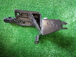 Seat Ibiza IV (6J,6P) ABS pump bracket 