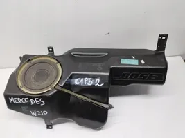 Mercedes-Benz E W210 Subwoofer 