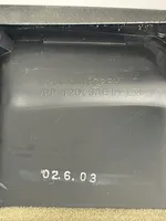 Mazda Premacy Cadre, panneau d'unité radio / GPS C10055211