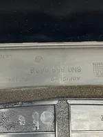 Volkswagen Polo III 6N 6N2 6NF Dysze / Kratki środkowego nawiewu deski rozdzielczej 6N0858069B