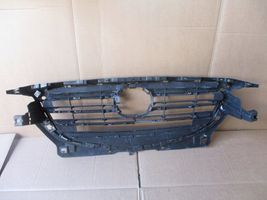 Mazda CX-5 Maskownica / Grill / Atrapa górna chłodnicy DL8W50712