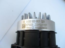 Mercedes-Benz Vito Viano W447 Pompe de circulation d'eau A0005000801