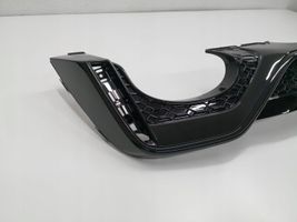 Audi RS7 C8 Takapuskurin alaosan lista 4K8807514