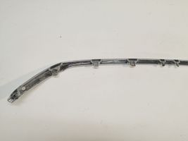 Toyota Hilux (AN120, AN130) Grille calandre supérieure de pare-chocs avant 531220K240