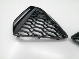 Audi RS6 C8 Grille inférieure de pare-chocs avant 4K8807681D