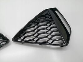 Audi RS6 C8 Grille inférieure de pare-chocs avant 4K8807681D