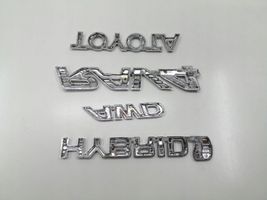 Toyota RAV 4 (XA40) Manufacturers badge/model letters 