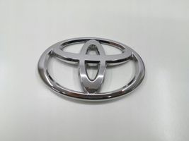 Toyota Avensis T270 Manufacturers badge/model letters 754310D050