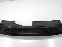 Audi RS6 C8 Moulure inférieure de pare-chocs arrière 4K8807514