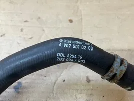 Mercedes-Benz Sprinter W907 W910 Engine coolant pipe/hose A9075010200