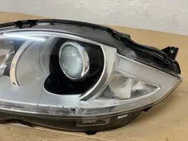 Jaguar XJ X351 Lampa przednia AW9313W030AD