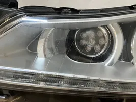 Jaguar XJ X351 Priekšējais lukturis AW9313W030AD