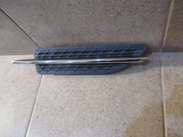 Mercedes-Benz SLK R172 Grill / Wlot powietrza błotnika przedniego A1726900479