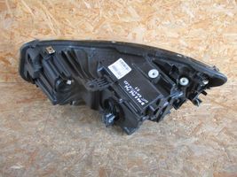 BMW 2 F46 Lampa przednia LE16A6381