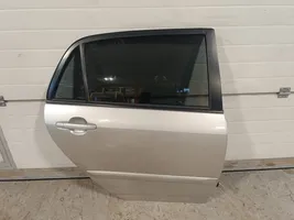 Toyota Corolla E120 E130 Aizmugurējās durvis 