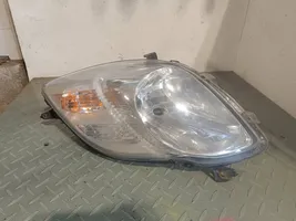 Toyota Yaris Lampa przednia 