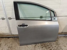 Toyota Yaris Drzwi przednie 
