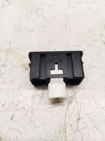 BMW M4 F82 F83 USB-pistokeliitin 9230248