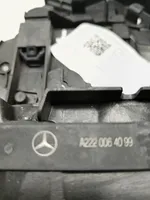 Mercedes-Benz C AMG W205 Zamek drzwi tylnych A2220064099